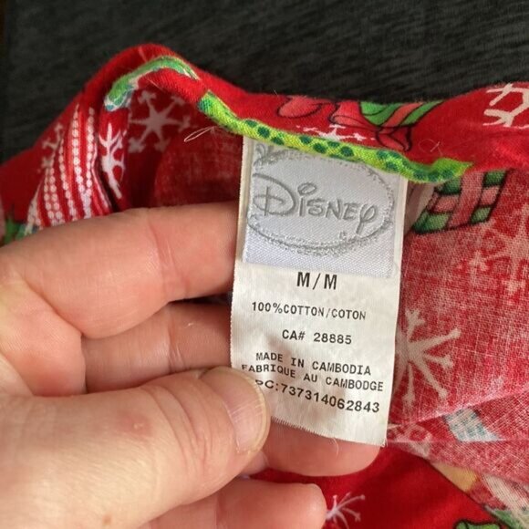 Disney Christmas scrub nurse - Picture 2 of 2